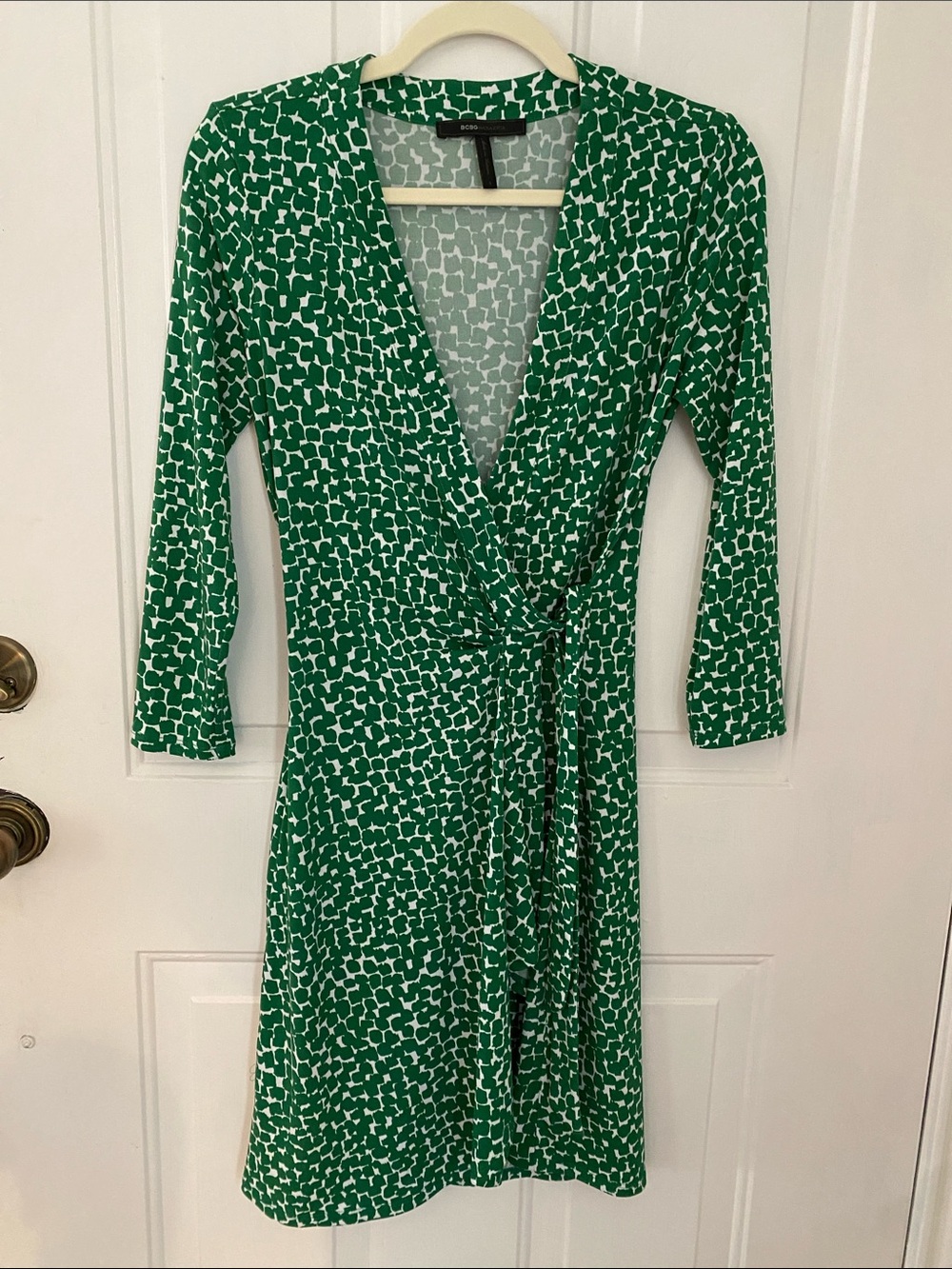 BCBGMaxAzria Green and White Abstract Wrap Dress